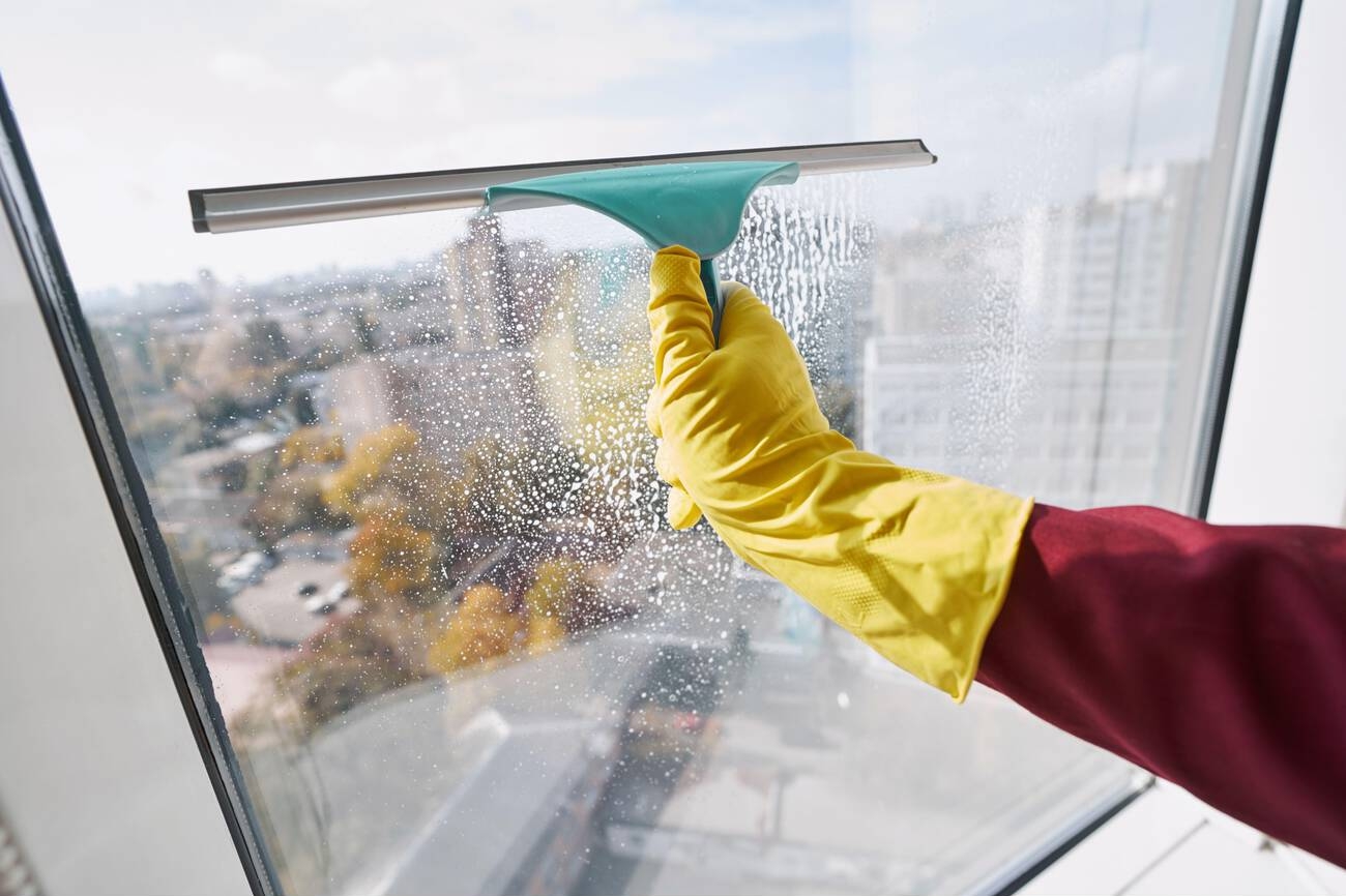 window-cleaning-services1